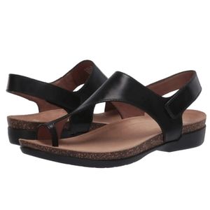 Dankso Reece Black Waxy sz 39EU (8.5-9 US)